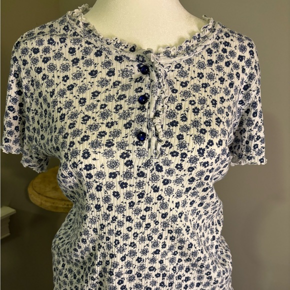 Loungewear Set - Picture 2 of 6